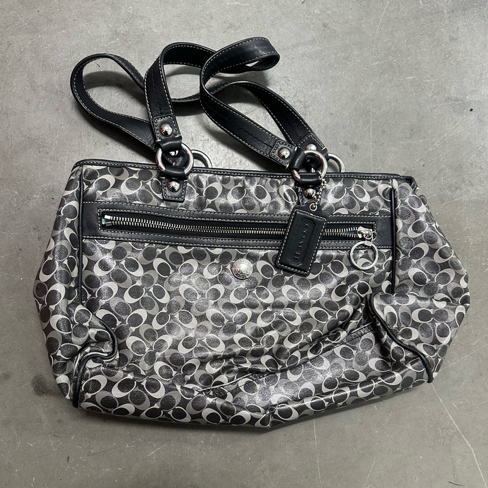 Y2K VINTAGE CHELSEA SIGNATURE COACH BIAS SATCHEL IN BLACK & GRAY COATED CANVAS